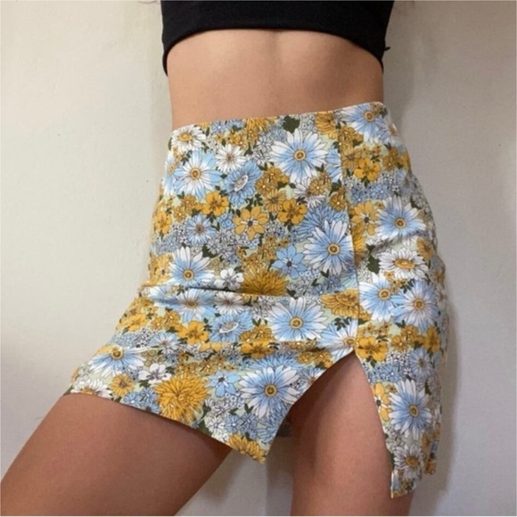 Urban Outfitters Notched Linen Floral Mini Skirt yellow Darren size S petite 921 - Picture 2 of 14